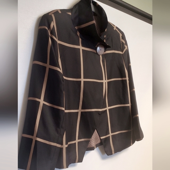 Vintage 100% Silk Black and Gold Big Check Cropped Blazer Jacket Size 14 - Picture 5 of 7
